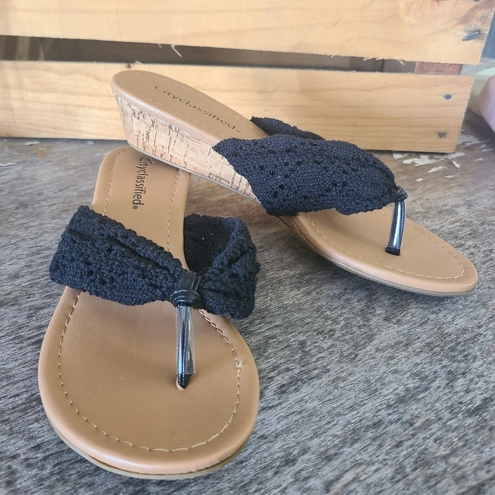 Cityclassified Crocheted Black Wedge Sandal Size 7